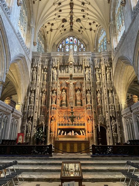 winchester cathedral tudor